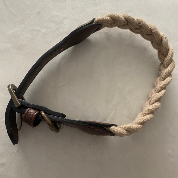 Beaver Canoe dog collar and matching leash - Picture 3 of 5